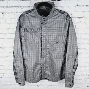 LULULEMON | plaid reversible water repellant zip & snap close shirt jacket
